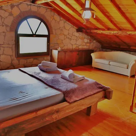 The Mira House Farmház